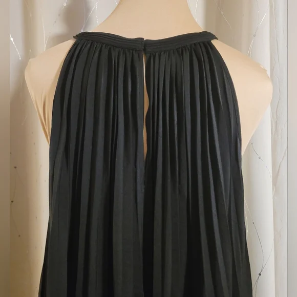 ​Vince. Black Sunburst Pleated Neck Halter Maxi Dress - 10 - Picture 6 of 15